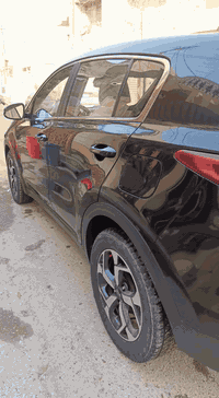 كيا سبورتج 2021 LX وارد امريكي الضرر شبر بالبنيد فقط ومشتغله على البارد وكو فوگ الرقم الخلفي ترويجه على گد اربع اصابع ممبينه
رادارات جانبي وامامي وخلفي 

توقف ذاتي مانع تصادم 

مري شفط 

مود درايف 

كروس سرعه

تحديد مسار 

كشن السائق كهرباء 

السعر 185

الاتصال ***********
