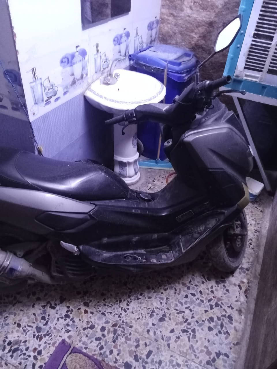 ان ماكس موديل 2020
دراجه محرك مامفتوح وكفراتها نضافتهن 80 من 100
قفلها مليون وربع ***********
