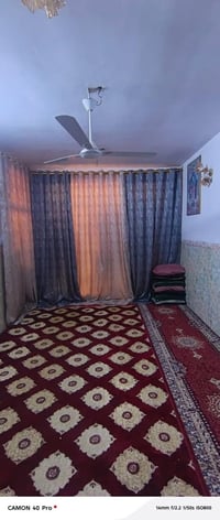 بيت مساحه 100متر العنوان الحسينيه مصقط شارع الشركه 07708867706السعر55م...