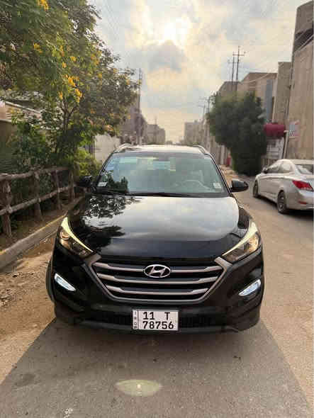 سلام عليكم هونداي توسان2017 

     حادثه قطعيتن بابتين فقط  وشواصي ولغود كفاله 
السياره جديده جديده على آخر حبايه حتى نقص مابيه.  ولسياره نص فول حتى شاشات   ومنظومه لايت كامله ولسياره كامله مكمله من كول النواحي والكير. والمحرك والصدر والتبريد كفاله حتى من الفتح ولسياره باسمنه تحويل ثاني يوم ولسياره  رقم بغداد الإنكليزي تحويل جديد  ولسياره تخم تاير ويل كب ولسياره مكانه بغداد الامين الثانيه وسعره ب139 وبيه مجال شي قليل *********** مؤمل حسين Colombo
