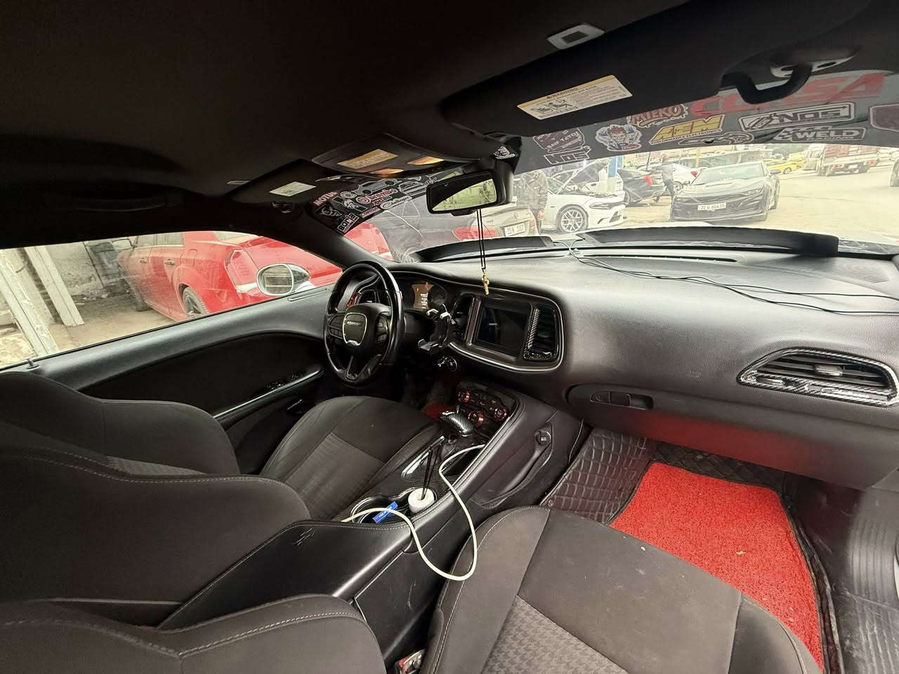 جالنجر gt
موديل 2021 
لون سمنتي 

مواصفات السيارة : 

شفتات ستيرن 
تشغيل عن بعد 
حساسات خلفية 
شاشة وسط 
تحكم مري 
تدفئة وتبريد كشنات 
كشنات حضن 
 

حادث السيارة : 

صبغ قطعتين الجاملغات الامامية وتبديل باب عكس السايق فقط !!! 
ايرباك بردات فقط 
الاضافات : 

بولش ونانو سيراميك 
تخم تاير جديد  
اويل كاج كام ( بولت ) 
دبل اكزوز ريمونت بوابات صوت طرب 
دواخل كاربون فايبر بل كامل 
دمام صوت خلفي 
دفيوزر خلفي ابو اللد الخط 
حلوك اكزوز ( كورسا ) 
لايتات زينون ضمان 
شفقة srt 
فجوج srt 
دوسات srt 
دعاميه اماميه srt 
سكوب مثلثات srt 
ستد طلقة تخم 
ارضيات السيارة حظن 
/// الدفيوزر الخلفي موجود 
/// الدبات الوسطية موجودة 
/// ستد بلادي موجود 

 للاستفسار : *********** 
السيارة بأسمي رقم سليمانيه تحويل ثاني يوم 
مكان السيارة بغداد
السعر 190$ وبيها مجال بسيط
