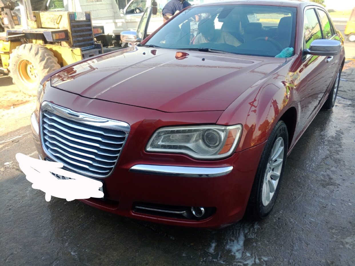 سلام عليكم اوبامه 2014 ادوات مكينه 3 وستميه لسياره مكفوله كير مكينه كهرباء صدر كلها جديد تخم تاير اي نقص مابيها واحد متومه طبق الاصل مابيها كصه ولا نقطة صبغ مابيها لسعر 65 وبيها مجال قليل لعنوان بغداد لتصال على هذا لرقم لرقم ***********
