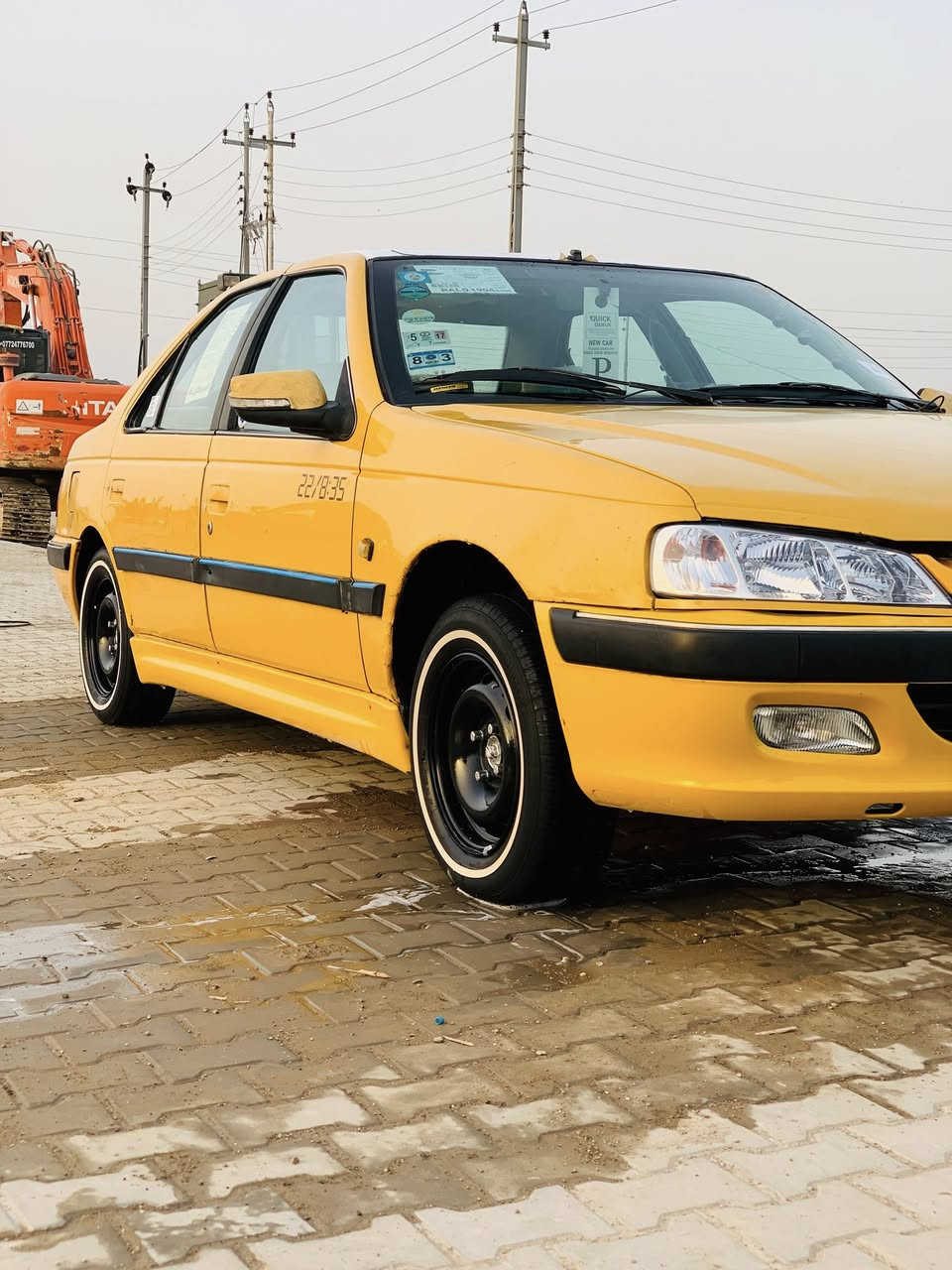 سلام عليكم بيجو بارص موديل 2015سياره حلوه بسمي ارقام نكليزي مكينه كير تبريد كفاله بيه بارد شويه بجانلغ اسعر 41وبيه مجال شراي يتصل ***********
