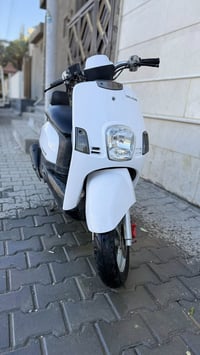 ماكس بوليسي • موديل ٢٠١٠ • مكينة نكرة