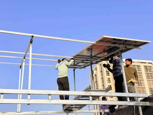 تم بفضل اللّٰه تركيب منظومة طاقة شمسية تم ربطها على حسب طلب الزبون

للاخ :: حارث أبو عبدالله

في مجمع (مودرن ستي)
  
✅ نظام طاقة شمسية متكامل بأعلى المواصفات

✅فولتية ثابتة 220فولت 
✅كهرباء مستمرة بدون انقطاع 
✅تشغيل تلقائي عند انقطاع الكهرباء

🔵انفيرتر قدرة(6) KV عدد 2 
🔵الواح قدرة  (640) واط نوع (Aiko) عدد 12
🔵بطارية ليثيوم عدد 2 (314)امبير  

✅صيانة فورية بحالة مواجهة اي خلل فني
✅ضمانات عالية وعمر افتراضي طويل
✅خدمات متابعة مابعد التنصيب

نهاري ☀️(25) امبير
ليلي   🌑 (14) امبير 
 
للاستفسار اكثر الاتصال على الارقام التالية 
***********
***********
⚫️#مكتب #باجوان #للطاقه #الشمسيه
