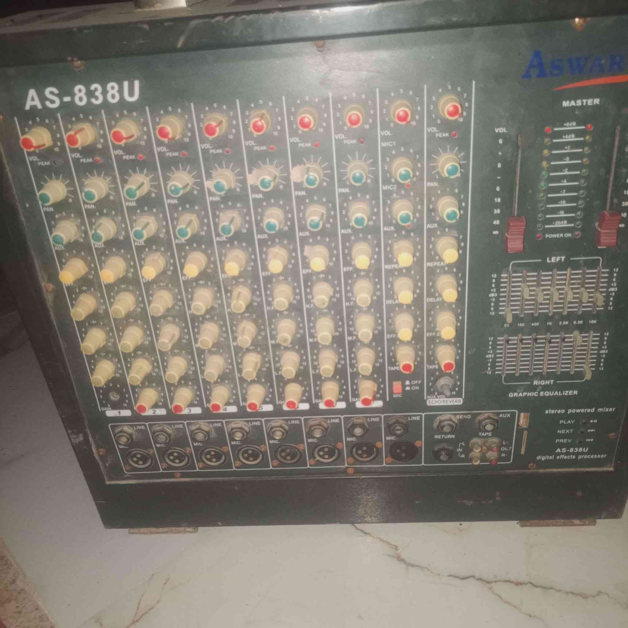 جهاز ايراني للبيع بس صوت ميخرج شغال الجهاز


**إذا كنت صاحب هذا الإعلان وتريد حذفه لأي سبب، رجاءا أرسل رسالة إلى الدعم الفني**