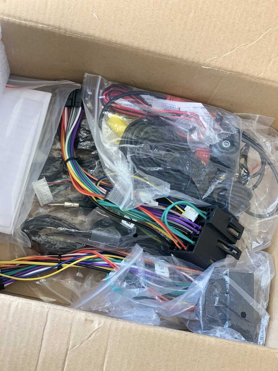 شاش مال سياره صليه هاي كدامكم شغاله وياهه كامره خلفيه غراضه كله كامله شراي تعال خاص ‭0774 144 9744‬
