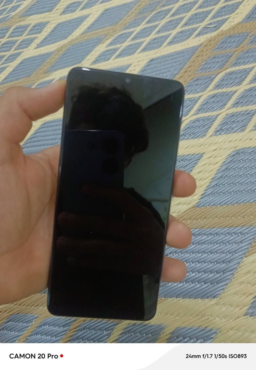 للبيع سامسونك اي 32 فايف جي
الجهاز يحتاج تخطي فقط 
السعر 60 وبي مجال 
عنواني كوفه شارع المعمل ***********
