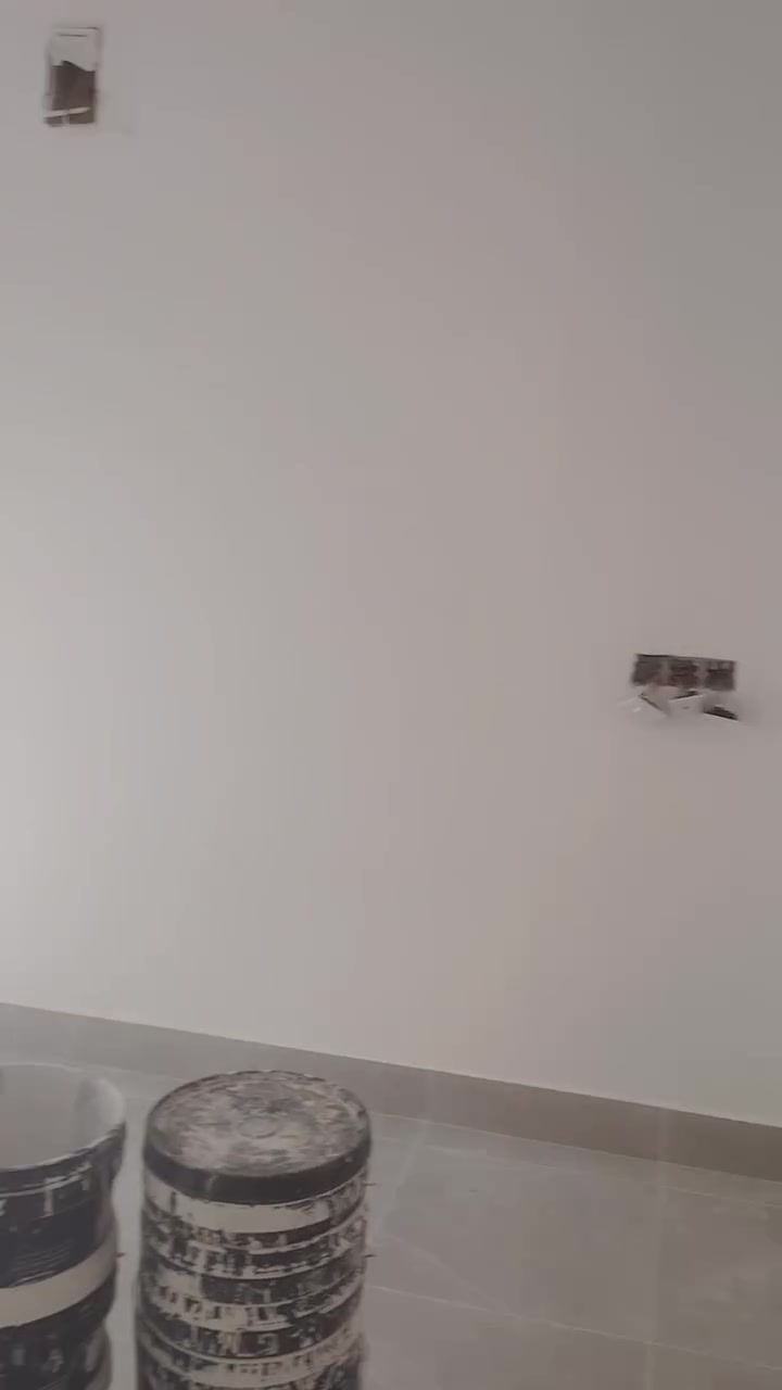 سلام عليكم  اليمحتاج خلفه لبخ
جص بورك   سمنت شغل درجه اولى
مكاني نجف هاذ رقمي 
***********
