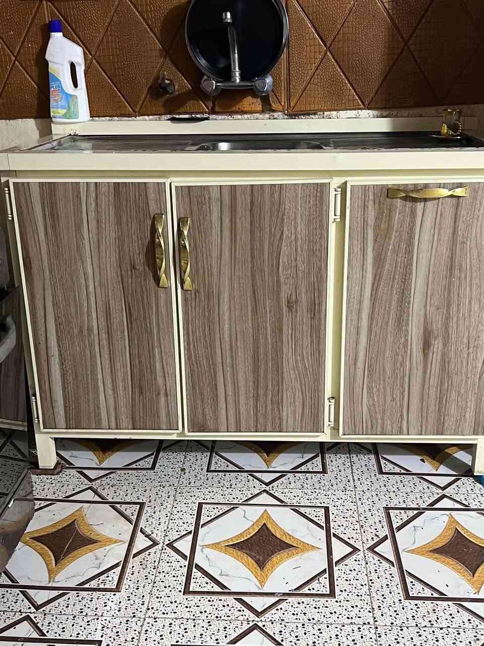 كاونتر للبيع 
مكانه ديالى ابو صيدا
خالي من الضرر
سعره 350


**إذا كنت صاحب هذا الإعلان وتريد حذفه لأي سبب، رجاءا أرسل رسالة إلى الدعم الفني**
