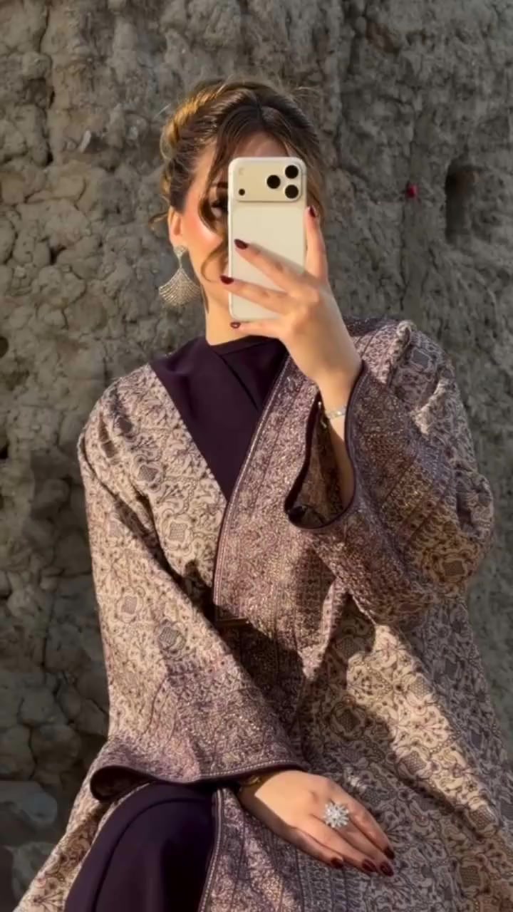 الي تريد تلفت الانضار باطلالة مختلفة للعيد لاتخلي هل قطعة تفوتها 😍💜
مخور قطعتين تميز واختلاف ومكس رهيب بين الالوان السادة والنقشات العربية المميزة قطعة تنبض فخامة واختلاف 😍
القياسات : 38 40 42 44 46 48
الالوان : جوزي بنفسجي اسود
السعر :    35  الدفع عند الاستلام
او عن طريق الماستر كارد


**إذا كنت صاحب هذا الإعلان وتريد حذفه لأي سبب، رجاءا أرسل رسالة إلى الدعم الفني**