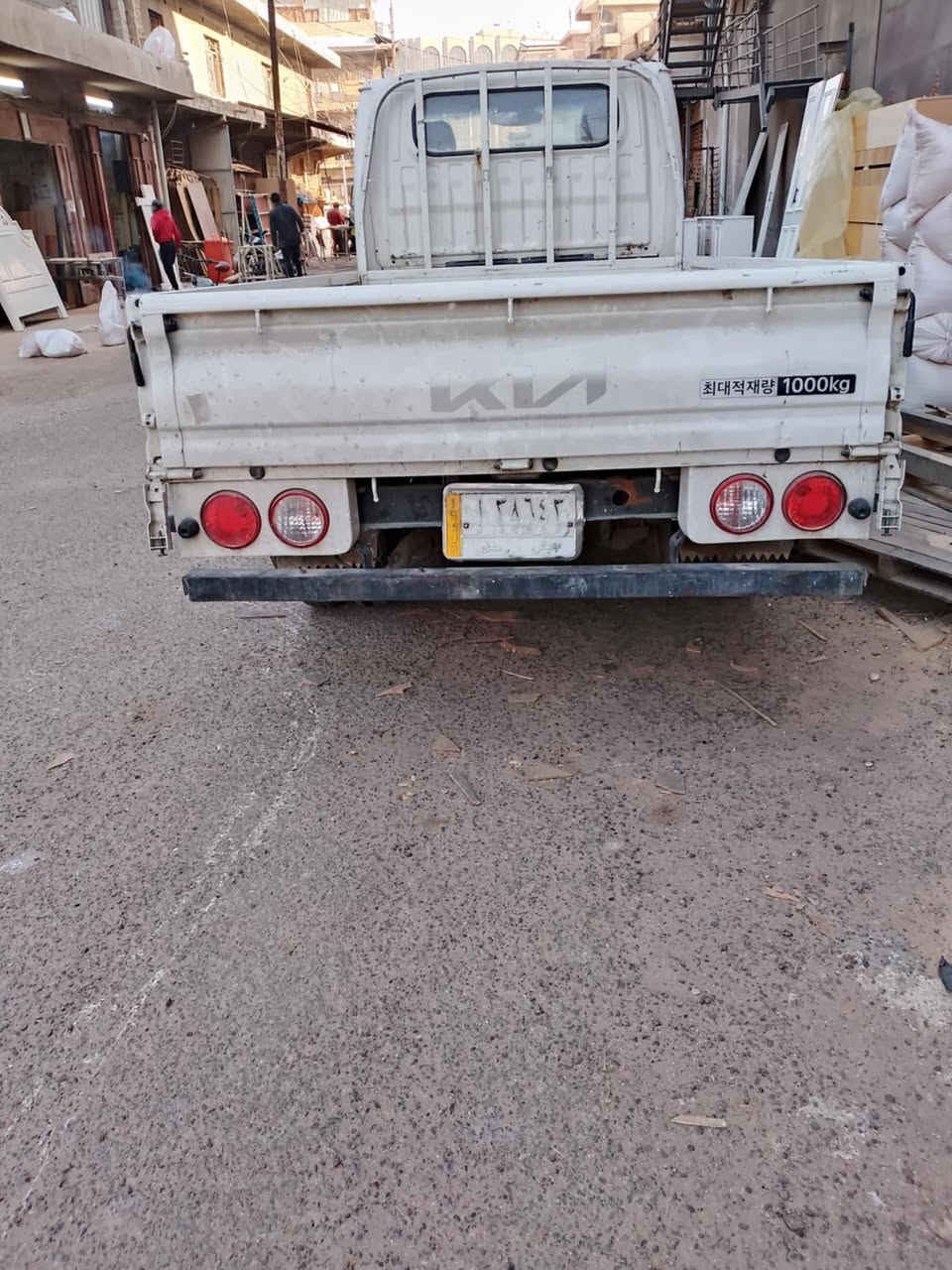 سياره سامسوك موديل 2000 كير ومكينه مابيهن شي الرقم ديالى السعر 37 العنوان بغداد شارع حيفا هذا الرقم ***********
