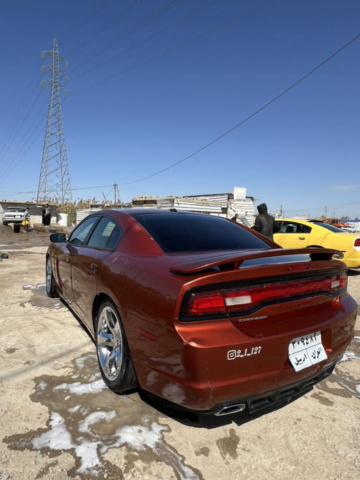 جارجر ١٣ كصه جنطه متومه اربيل 
اس ارتي شفتات ستيرن 
بيه هواي مواصفات 
مكاني ناصريه شطره
سعر ٦٠ وبيه مجال
***********
