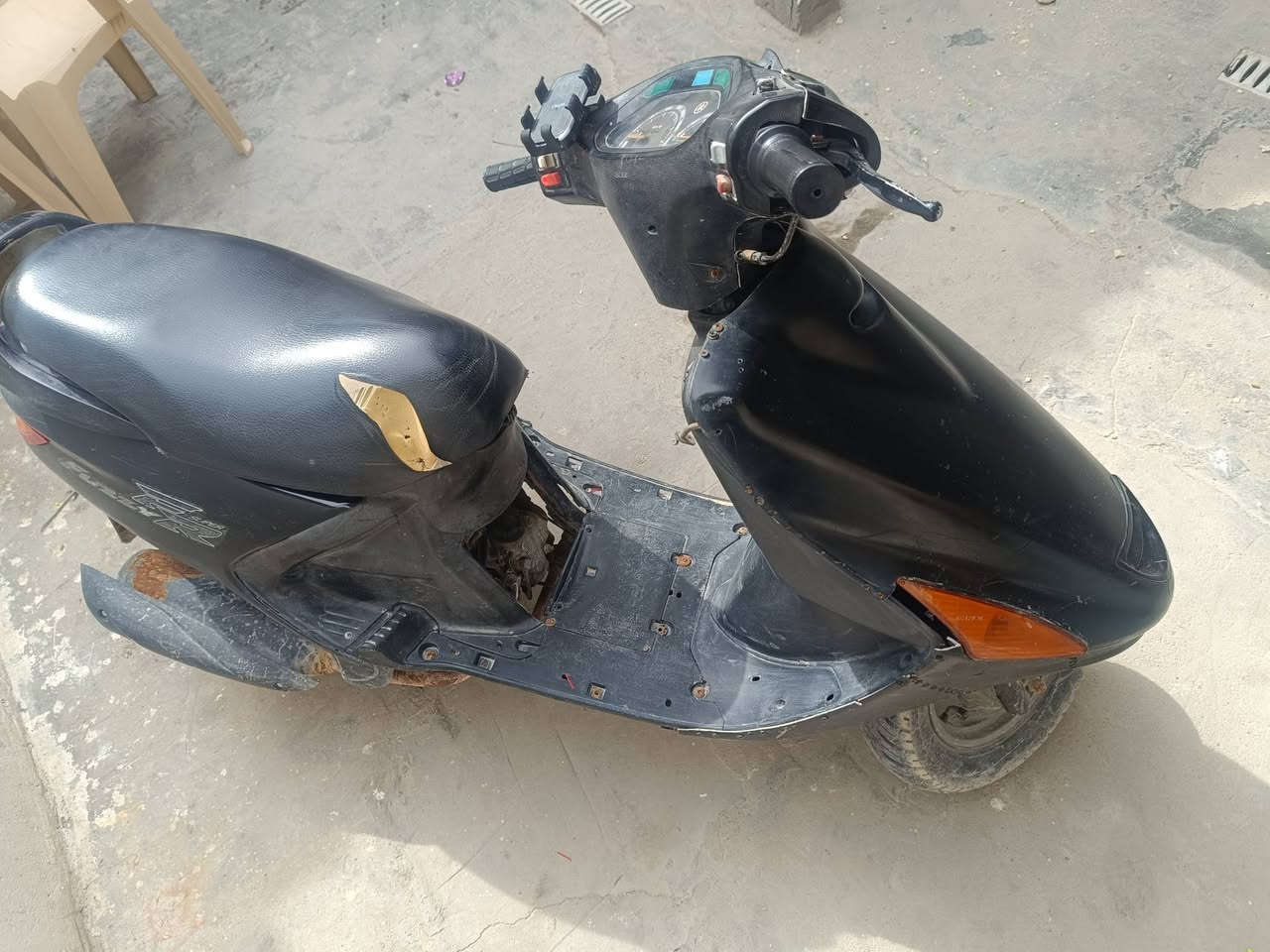 دراجه فراشه للبيع فقط الدراجه عوزهه تجفيت بس تشتغل (ومكان براغي لكزوز مهورات تكدر تلحمهن او تبدل كاور بكيفك) اما الباقي كهربائيات كامله مكمله لدراجه بس تجفتهه ترجع شلعه ومعدل حيل قويه السعر 175 قفل مكاني بصره زبير


**إذا كنت صاحب هذا الإعلان وتريد حذفه لأي سبب، رجاءا أرسل رسالة إلى الدعم الفني**