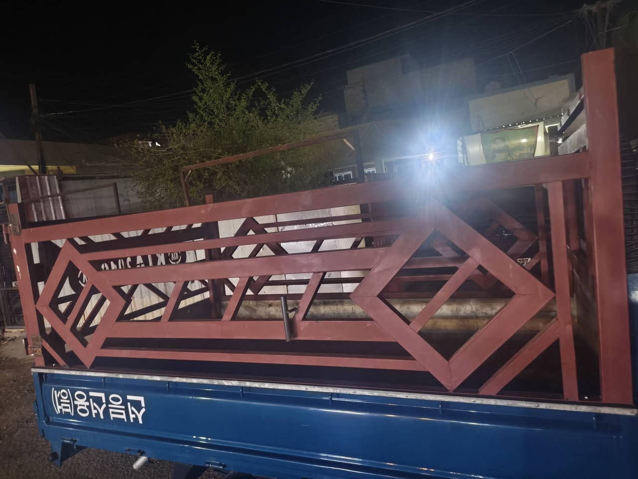 السلام عليكم محجر تفصال جديد حديد ثقيل مو الخفيف سعر 350 شراي يتصل ***********
