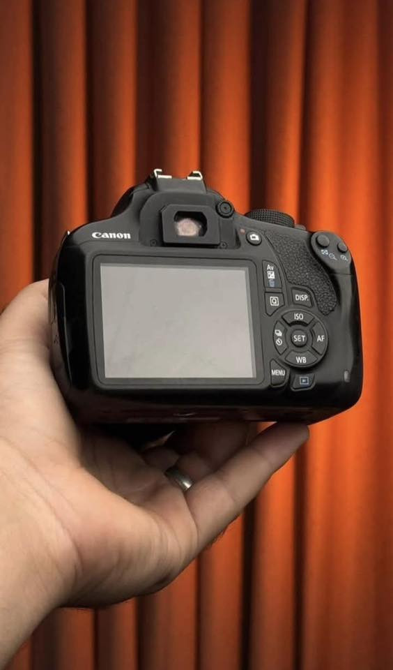 للبيع كامرة كانون نضيفة كلش استعمال شخصي فقط وياهة عدسة 50mm وعدسة 70/300  رياضي وكامل ملحقات بطاريتين و رامين و هود للعدسة وجنطة ما ناقصهة اي شي تجي تشوفهة بعينك مكاني بغداد الحرية سعرهة قيم وخذهة بل لي يعجبك


**إذا كنت صاحب هذا الإعلان وتريد حذفه لأي سبب، رجاءا أرسل رسالة إلى الدعم الفني**