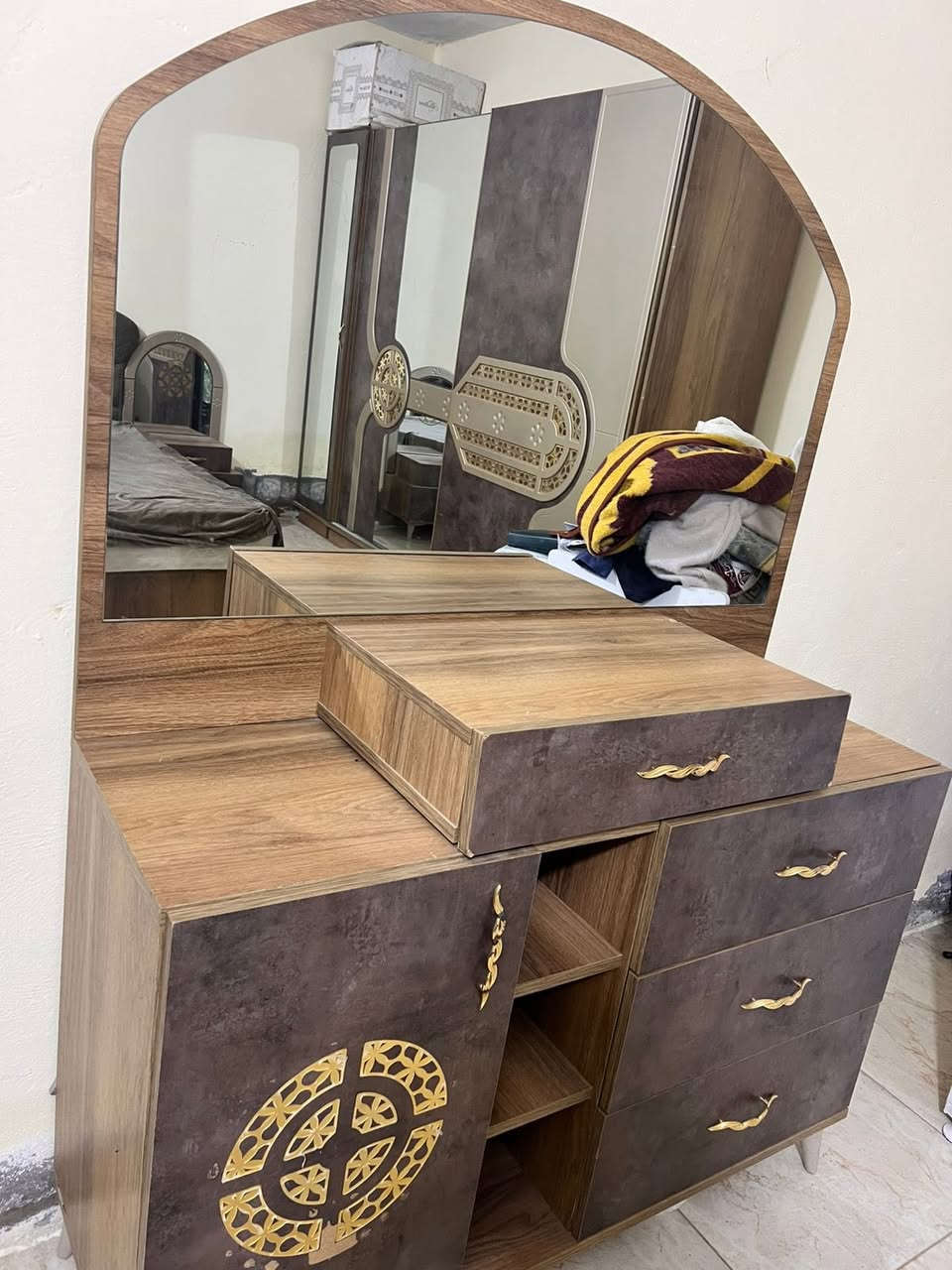 غرفة نوم للبيع ب ٤٥٠ بدون فراش مع الفراش ٥٥٠ بيه مجال بسيط عنوان بعقوبة الكاطون 

‭+٩٦٤ ٩٦٤٧٧٥٧٧٩٧٢٧٧‬

‭٠٧٧٣ ٤٢٦ ٦٣٢٧‬
