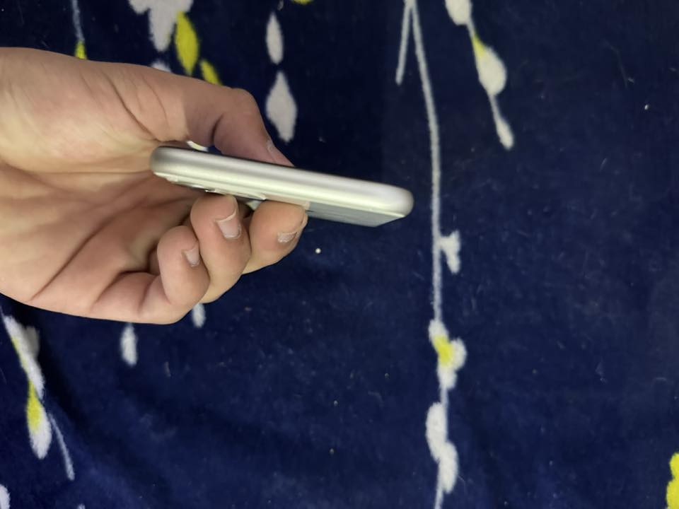 سلام عليكم
ايفون 11 عادي

ذاكرة 128

بطارية 86

جهاز بلادي بلادي ما مفتوح تروح تفحص وين متريد نضيف جهاز

مكاني بغداد بلديات 

اي ستفسار على هذا الرقم *********** موجود واتساب
