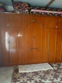 كنتور للبيع سته ملحق 250 وبيه مجال وهاذه رقم التلفون 07782292943