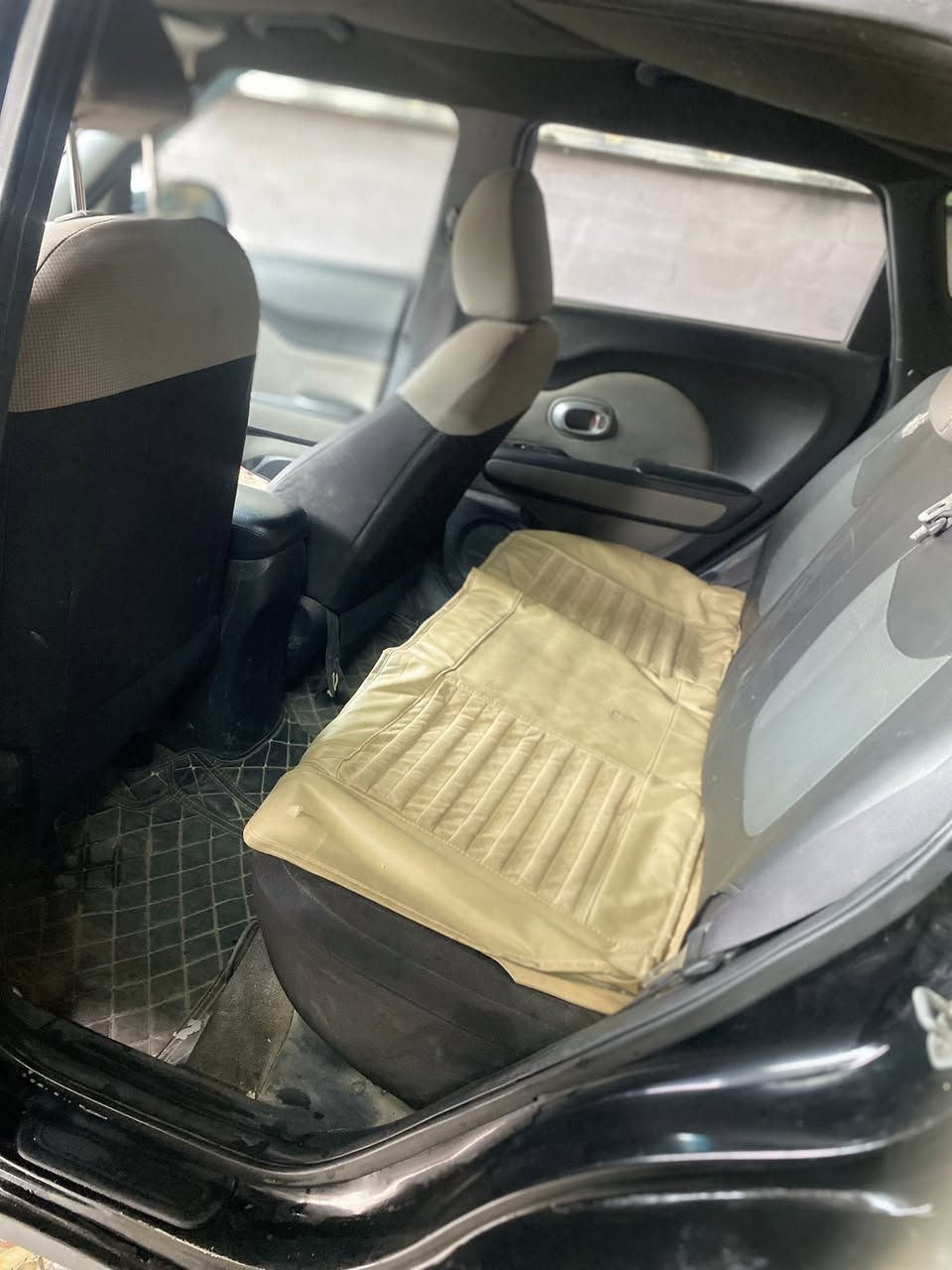 السلام عليكم صول لون اسود موديل ١٥ رقم بابل مشروع وطني للبيع حادثها الباب الايسر مكينه وصدر مكفوله مكاني الغزاليه سعرها ١٠٥


**إذا كنت صاحب هذا الإعلان وتريد حذفه لأي سبب، رجاءا أرسل رسالة إلى الدعم الفني**