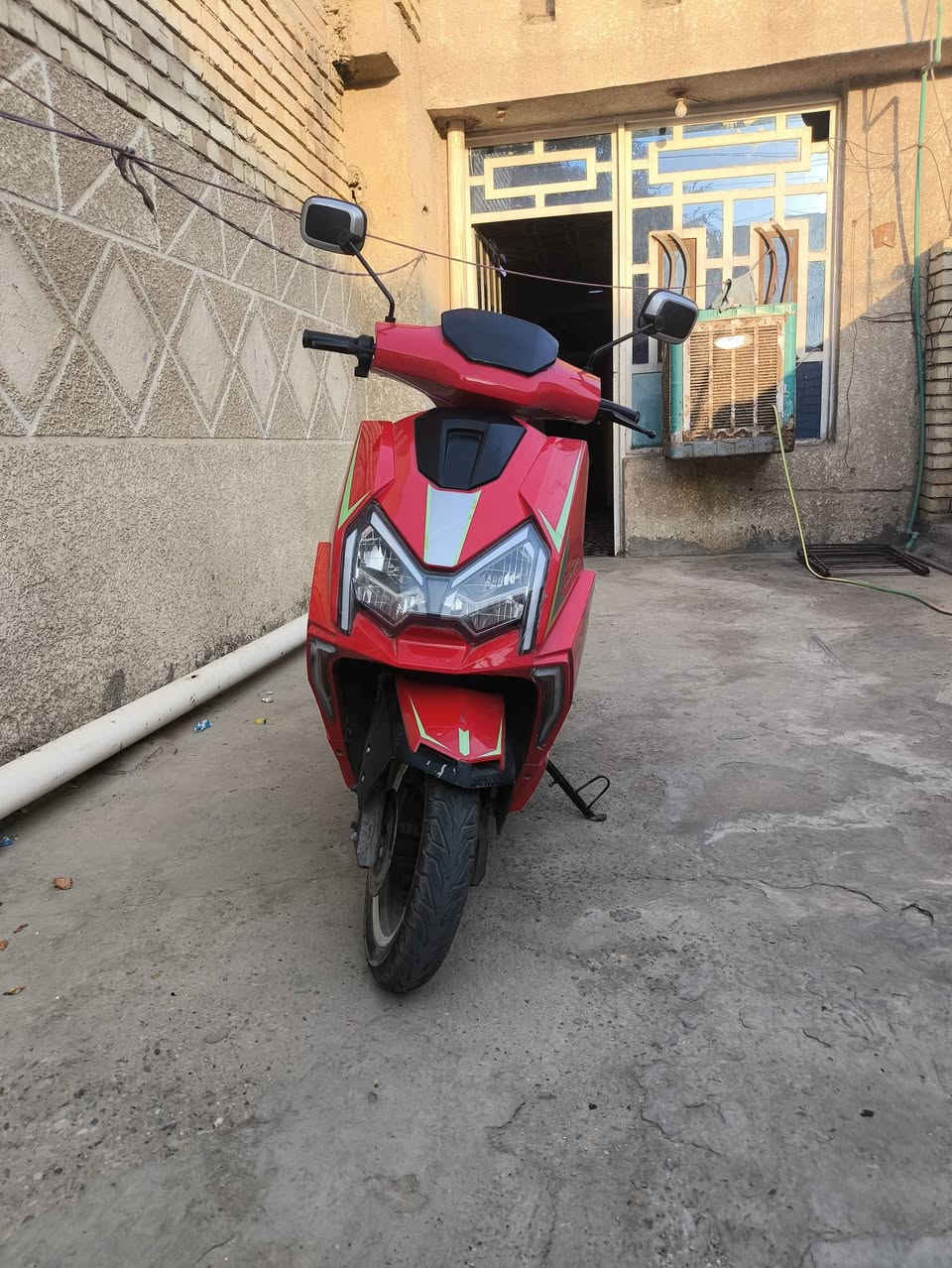 السلام عليكم
دراجة شحن سكنس فحل 
الملف 2000
6بطاريات الوحده 30امبير
بطارياتها شوي تعبانه 
سعرها 800وبخدمة الشراي 
***********
