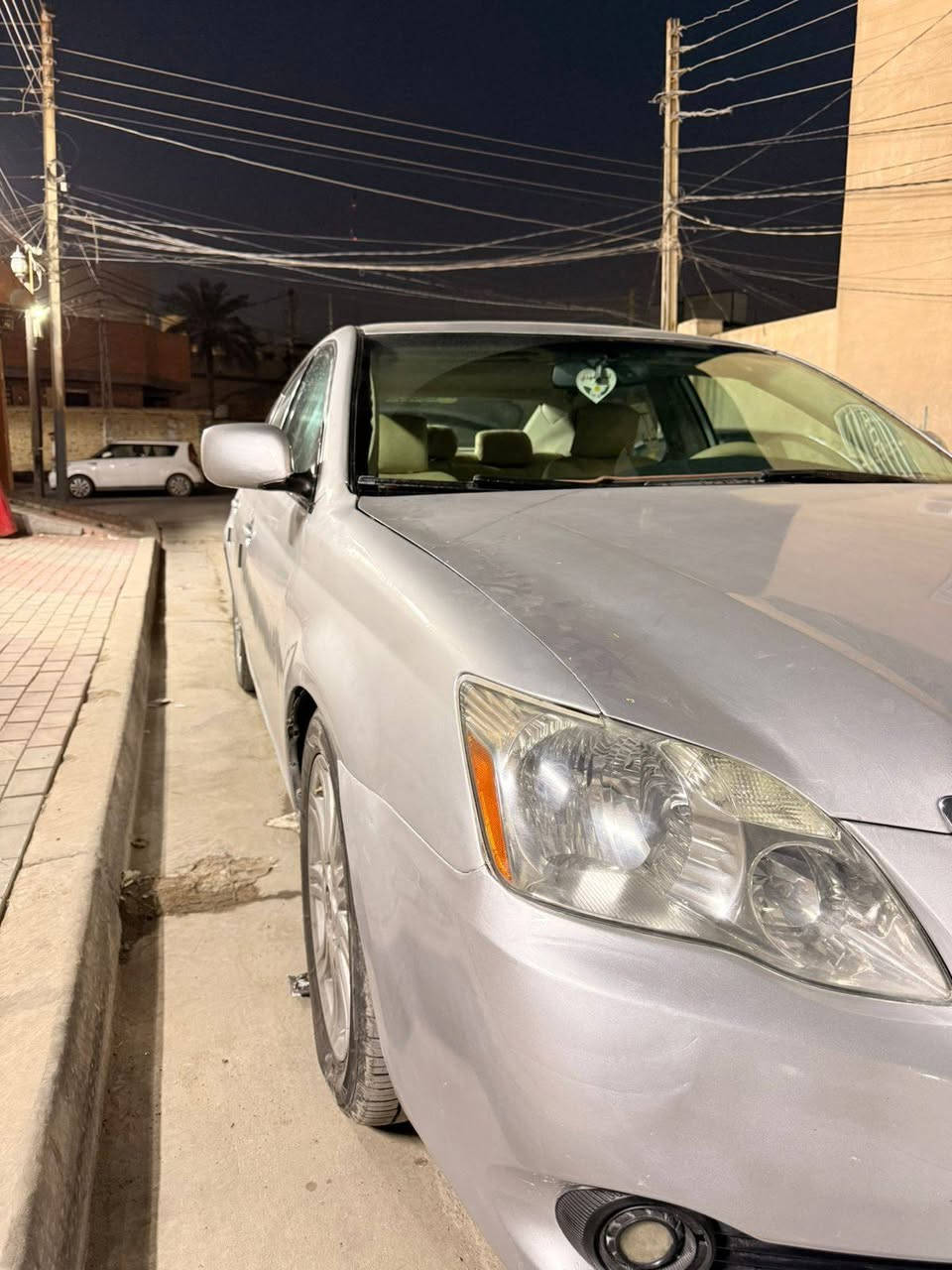 للبيع افلون 2006 وارد خليجي فول مواصافات محرك وكير جدد حاوية منظومة تبريد جديدة حدادية وتخم تاير  جاهزة صبغ جمالية رقم مميز باسمي لل2028
سيارة جاهزة مال جناي
السعر 87 وبيها مجال بسيط
***********
