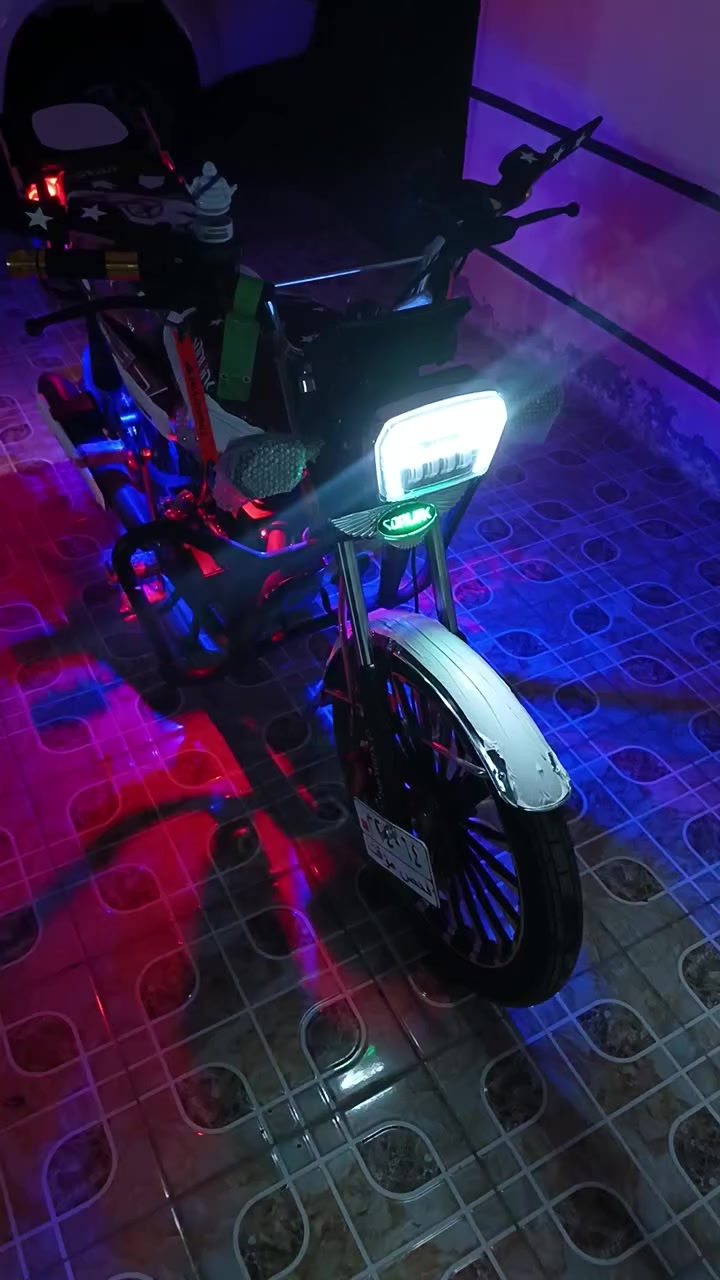 سونك موديل 2025 محرك CBF ضاغطه وزنجيل نشاط خير من الله مابي اي رجه تشغيل عل بصمه محرك 200 CC ما ناقصه كلشي واي شي بي شغال السعر 975 وبي مجال اوراق كامله ويا سويجات ثنين بصمه يشتغل عن بعد
للاستفسار ***********
