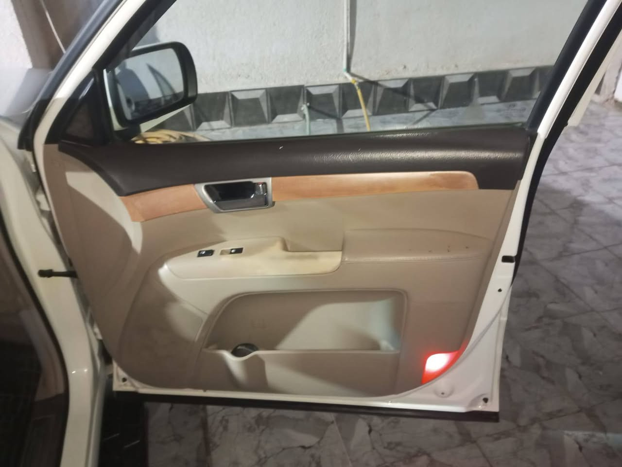 سلام عليكم كيه موهافي موديل 2012السياره نضيفه وجاهزه من كلشي فول 1على1 كشنات كهربايات جنطه شفط كامره خلفيه بصمت ابواب بصمت تشقيل سياره وارد خليجي  رقم بقداد سنويه بسمي تحويل ثاني يوم مكان السياره سماوء قضا الخضر والستفسار على هاضه الرقم وبي واتساب ***********
