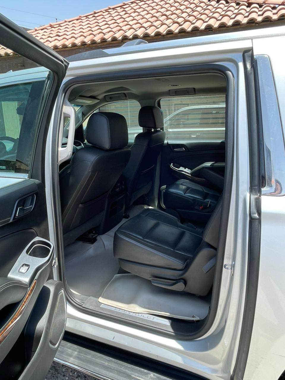 السلام عليكم // للبيع 
تاهو شوفر ليت طويله وارد امريكي 
مديل 2018 بريمير
طبله تو ويل 
فول مواصفات عدا الفتحه ( تنته )
بصمه 
داخل اسود 
كشنات جلد // ملكي 
تدفئه تبريد
قاصه 
شاشه كار بلي 
كشنات كهرباء 
خمس بصمات 
مكينه 5300 V8
السياره ماشيه 170 الف حقيقي 
سياره مال بيت استخدام شخصي 
رقم بصره الجديد  شرط التحويل 
سنويه صادره جديده 
سعر 290 وبيها مجال شي قليل 
للاستفسار الرقم📱🤍 *********** البصرة, العراق
