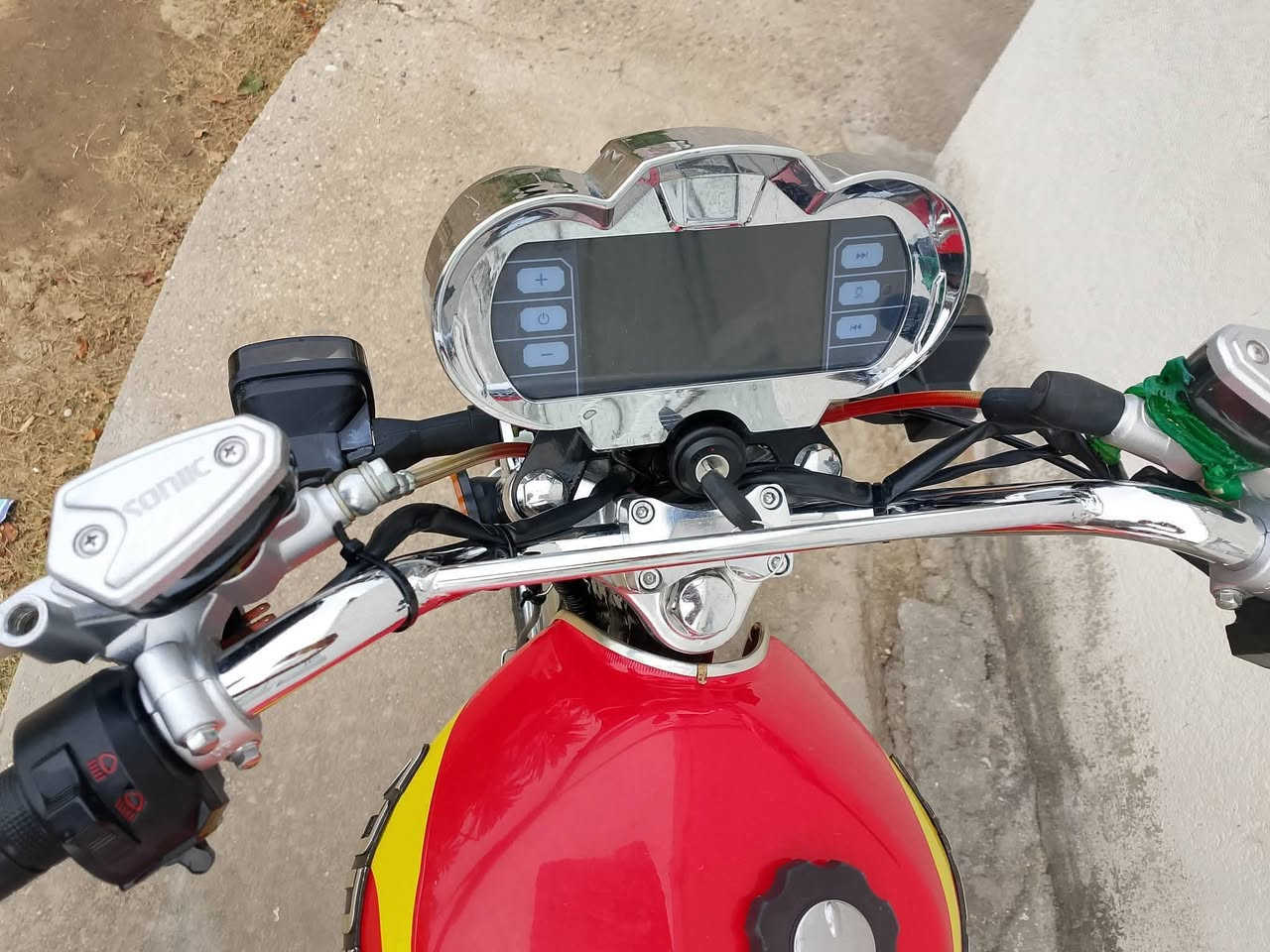 دراجه تايكر موديل 25 أوراق سكنر مكفوله سعر 675 وبيه مجال بابل هاشميه ***********
