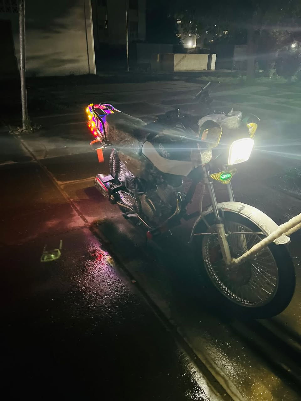 سلام عليكم مكلف بالنشر
دراجه تايكر24 شكل25 الدراجه سبانه ممحطوط عليها ب700وبيها مجال
***********واتساب
مكاني مجمع الدور
