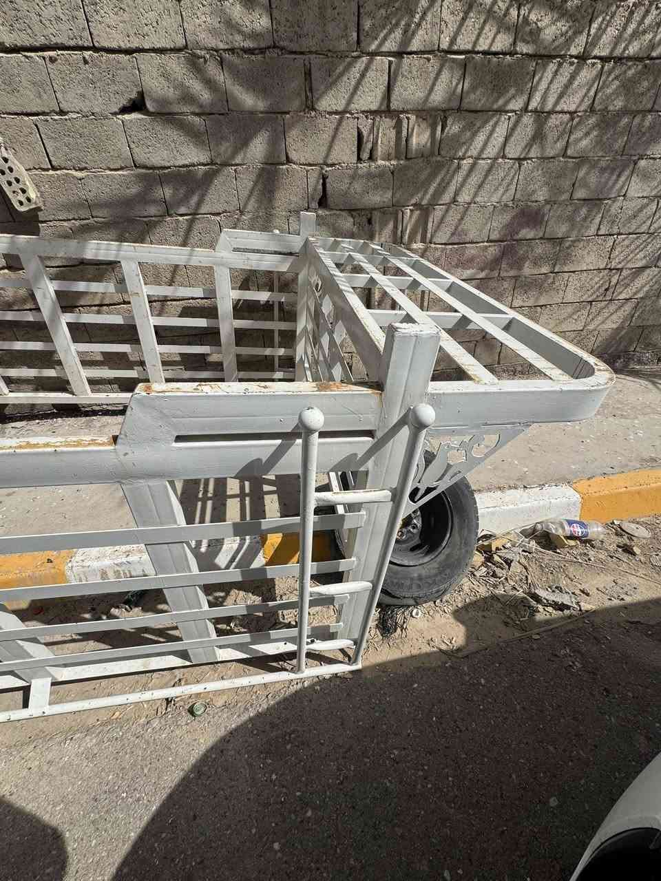 محجر للبيع مكانه واسط صويره ب 300 وبي مجال بسيط  وهاذا رقمي ***********
