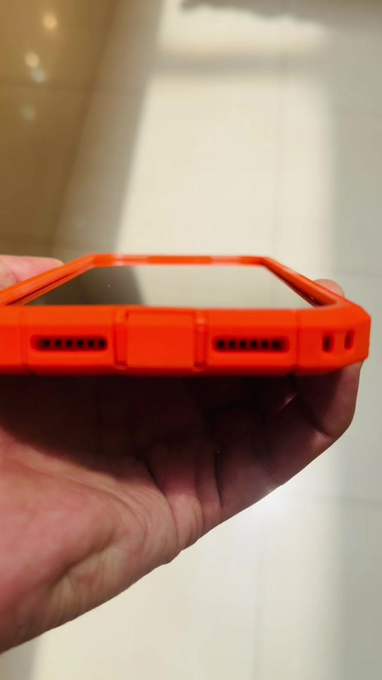 #باركود_ستور #درع ماركة UAG  #17promax #iphone #caseiphone  


**إذا كنت صاحب هذا الإعلان وتريد حذفه لأي سبب، رجاءا أرسل رسالة إلى الدعم الفني**