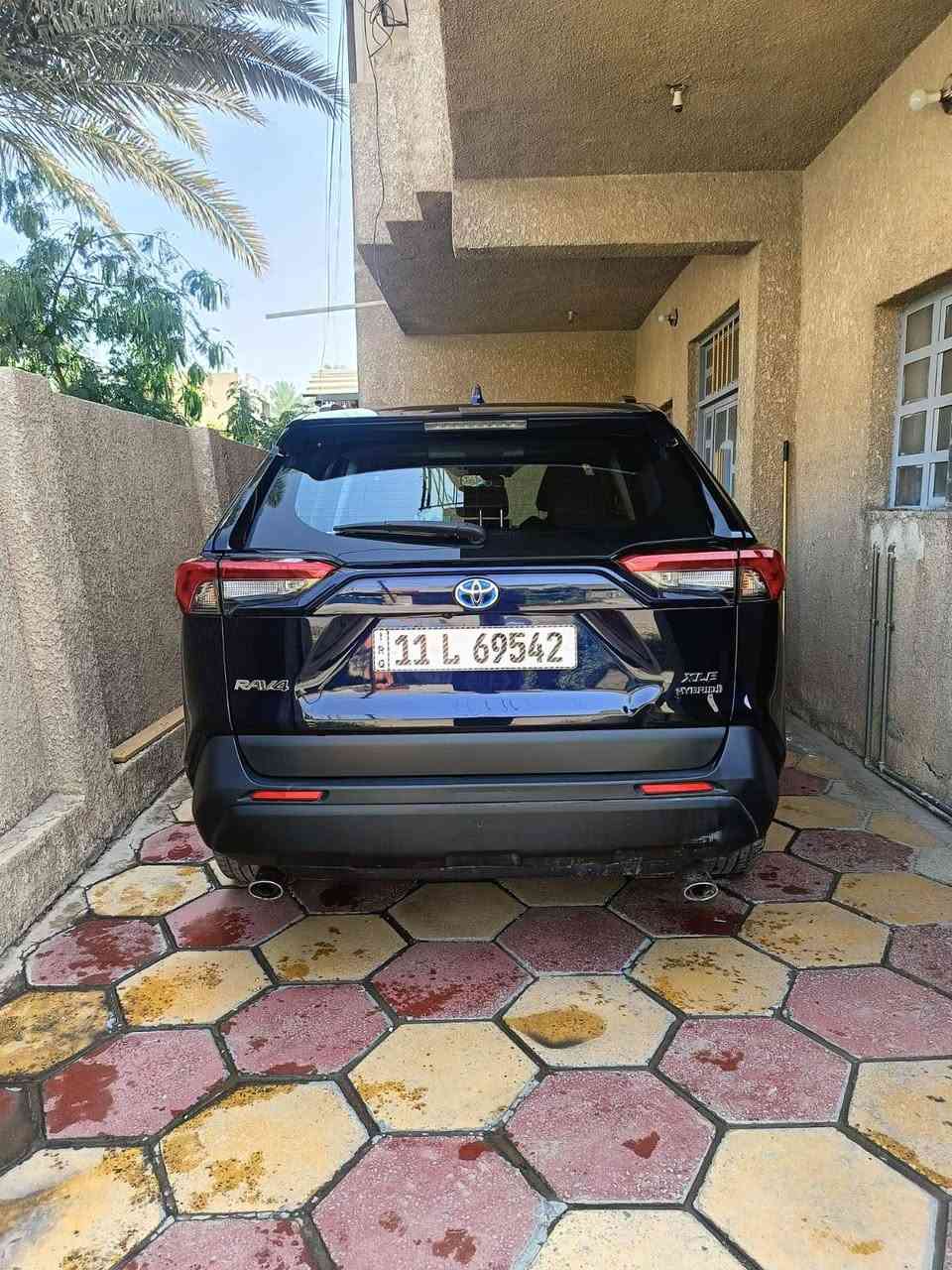 السلام عليكم....
TOYOTA  RAV4 HYBRD
XLE  PREMUM
لون حبري مميز 
موديل 2023 
فول مواصفات  هايبرد 
محرك 2.5  H 
عداد   44الف  M 
مواصفات السيارة 
بصمة  تشغيل وأبواب 
فتحة 
كشنات جلد
كشن كهرباء 
كشن خزن ميموري
تدفئة كشنات واستيرن 
انارة الداخلية ثلجي 
سماعات JBL
 دبل لدى امام بروجكتر 
رادار أمامي وجانبي وخلفي
مانع تصادم
صندوك كهرباء 
جام أربعة اوتو 
لايت اوتو 
شاشة كبيرة كامرة خلفية دوارة 
شاشة ابل كار بلي 
اشاير مري 
مانع انزلاق 
فور ويل 
٣ وضعيات للقيادة  ماوس 
تحكم استيرن فول
 مثبت سرعة واوامر صوتية ورادار تفاعلي وتحديد مسار شاشة اعطال حساس اطارات 
سيارة نظيفة جدا 
حادث بسيط بدون ايرباك 
تبديل جاملغ 
باب خلفي بارد 
صندوك أيضا بارد 
شي بسيط البارد 
سيارة رقم بغداد هزة جديدة 
ورقم الدولي 
ماشية 44 الف مايل 
صور الحادث مرفقة تبديل دعامية وجاملغ  نفس لون وبيه بارد بالخلف بسيط
السعر / 23400 $
للاستفسار / ***********
