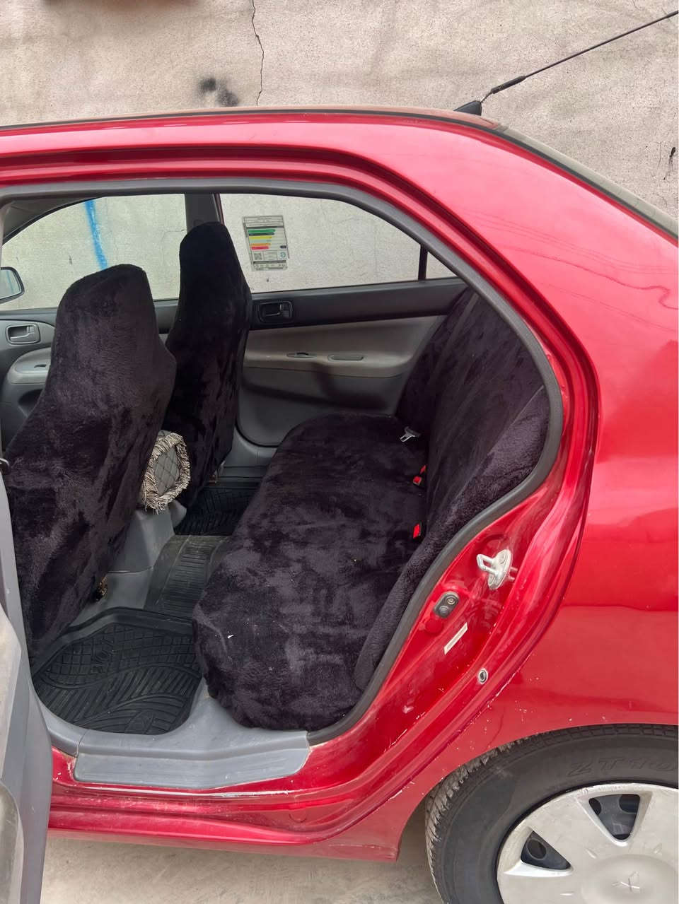 2009
محرك   1300cc
صبغ  جامرلغ الخلفي بارد بسيط جامرلغ جه السكن وسقف بي جراد سونار بل صور
مابيها أي نقص السيارة كلشي بيها جديد ماناقصها برغي منين متكلب جديد كير اوتماتيك  تخم تاير ارقه نوعيه جديد سماعات وشاشه كامرة خلفيه  4جام كهرباء   وبيها كود بانزين  رقم سليمانية بسمي سنويتها 2028-11-12 سعرها ٨٥ إذا شراي خابر عل رقم وتدلل  
*********** كالار, السليمانية
