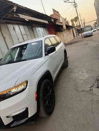 السلام جيب بلاك توب موديل 2024 سياره حادثه سرقه بدون ظربه وقطعه كله لي...