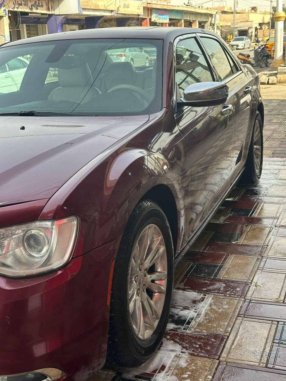 السلام عليكم اوباما 17معلايه 23 فول مواصفات كفاله عامه ماعده بارد طرف جاملغ الامامي سيارة جديده ماشيه 120 رقم ***********
