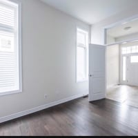 🔥شقة ديلوكس فاخرة للإيجار 🔥 ▪️ غرفتين نوم واسعتين ▪️ صالة معزولة بتصمي...