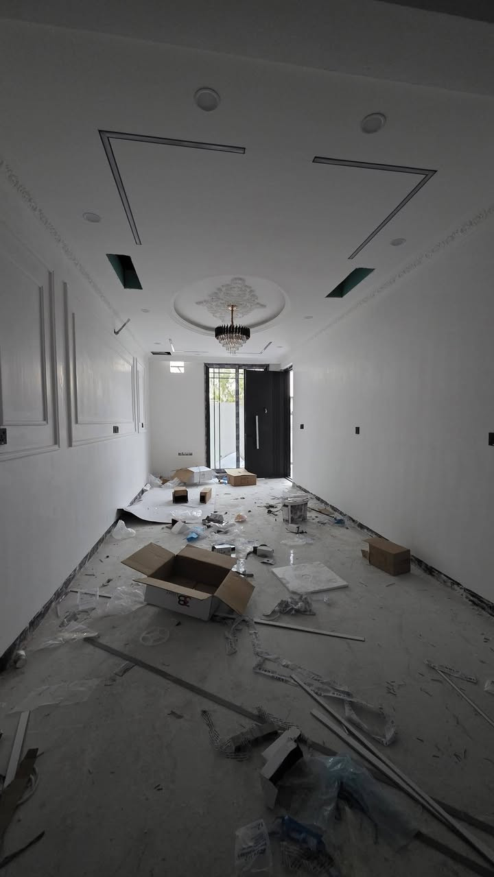 #خانوو_بۆفرۆشتن | #بیت_للبیع

🏠 خانوو بۆفرۆشتن لە 5 حەسارۆك سفرVIP
🔹125مەتر + پێش ساحە🍀
🔹 2 طابق + بەیتوونە
🔹 4 ژووری نووستن (1 سویت)+دیوەخان
🔹 مطبخ + مطبخ عمل
🔹  2 ھۆڵ 
🔹 2حەمام + 3 مرافق
🔹 دکتی موبەریدە                                                                #ڕووی ڕۆژهەلات
📞 ***********           
🔹 بۆزانینی نرخ ژمارە 1 بنووسە یان پەیوەندی بکە
▫️▫️▫️▫️▫️▫️▫️▫️▫️▫️▫️▫️▫️▫️▫️▫️

🏠 بیت للبیع حی ٥ حساروك سفر VIP
🔹 125متر  زیرو  گدام ساحە 🍀
🔹 طابقین + بیتوونە
🔹 4 غرفەنوم (1 سویت).+استقبال
🔹 2 صالة
🔹 مطبخ + مطبخ عمل
🔹 2حمام + 3 مرافق
🔹 دکت مبردة                                                                          #اتجاە شروق
📞 ***********
📞 ***********
🔹 لمعرفە سعر اکتب رقم ۱ او اتصل
▫️▫️▫️▫️▫️▫️▫️▫️▫️▫️▫️▫️▫️▫️▫️▫️
✰ ئەگەر موڵکەکانتان دەفرۆشن وێنە و زانیاری بنێرن کڕیارتان بۆ دەدۆزینەوە.
