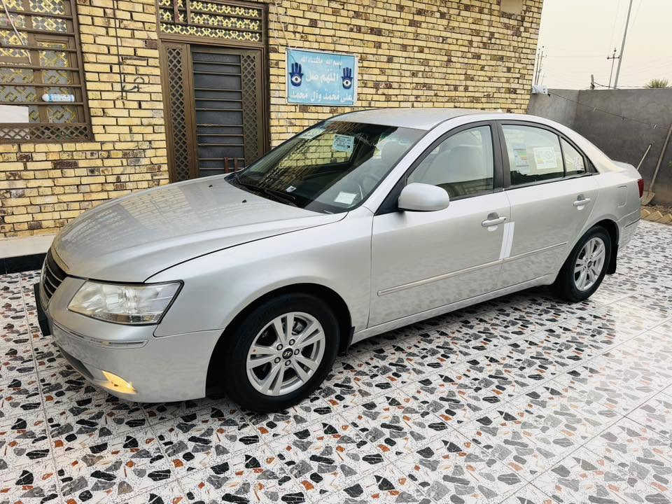 السلام عليكم ورحمة الله وبركاته..
سوناتا خليجي موديل 2009 محرك 2400 دوش كير 5 نمر كفالة من الضربة والتبديل بيها رشات صبغ تجميل رقم بصره دولي سنويا وهزه جديده سيارة جديدة وجاهزه مكينه كير كهربائيات تخم تاير كله جديد تبريد ثلج فول كهربائيات حداديه شرط 100‎%‎ تراي شكد ميعجك دواخل كلش جديدة شاشه كأمره تحكم أستيرن جيهتين تحكم مرئي ويل كب اصلي بلاجكتور مكان السياره الناصرية 
السعر 102  
***********
