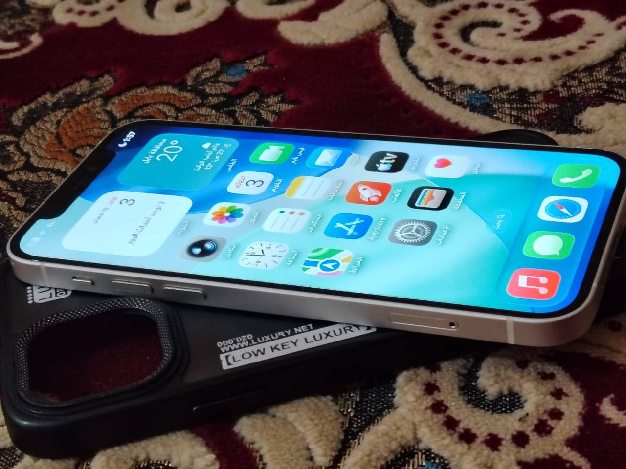 ايفون 12 عادي 128 بطاريه 79 جهاز وتر مكفول
فقط ضهر مفطور باقي كله مكفول جهاز آჂ̤ نقص مابي
سعره 275 وبي مجال قليل 
***********
