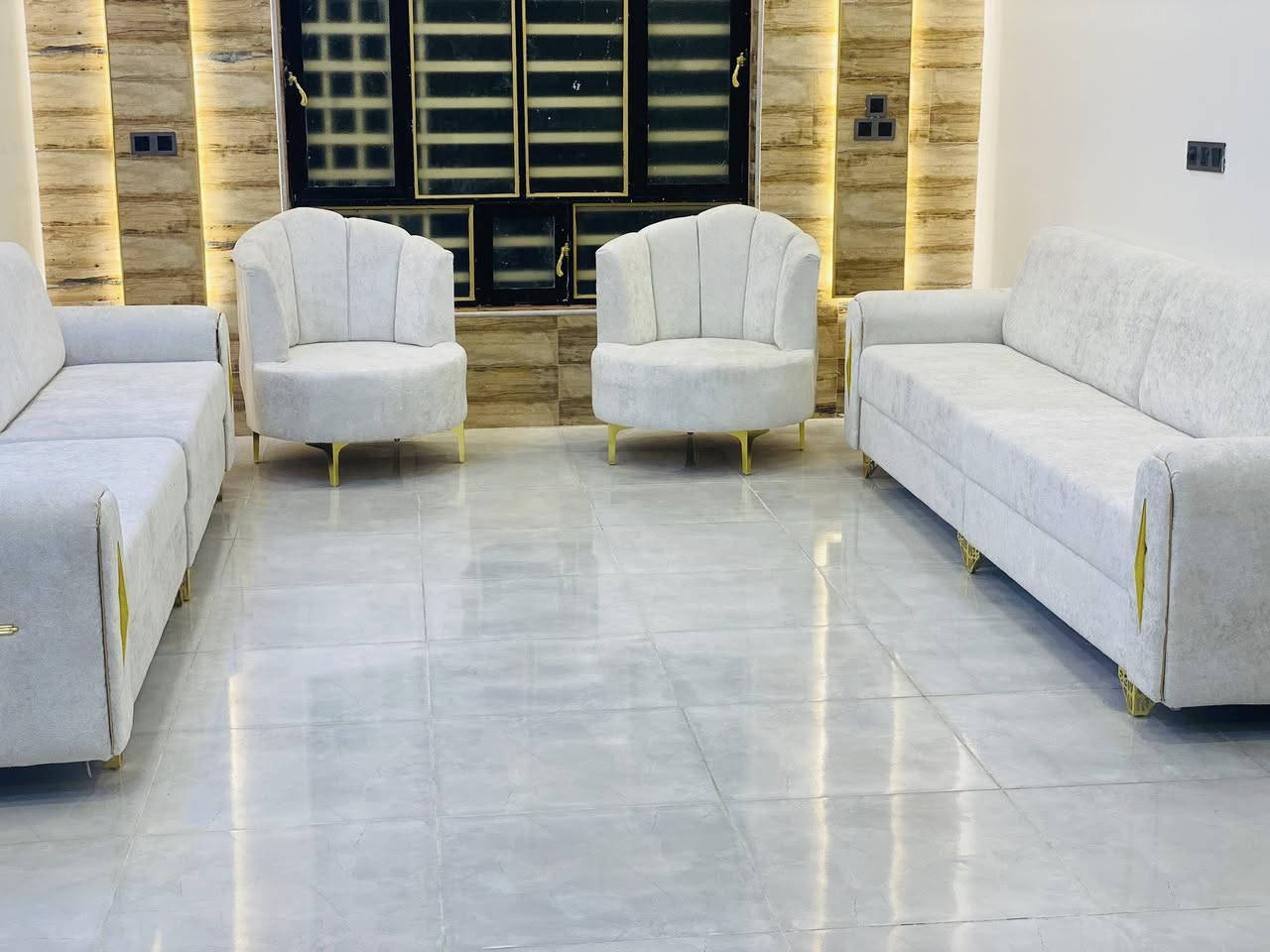 اللهم صلي ع محمد وع ال محمد🚩

معمل قاسم سعد لعمل الديوان والتخم 🚩"""""""""""@@@@"""""""""""""""" 
ملاحظه (الخشب بدون تشريح 10سم )
نجاره عراقيه درجه اولى مع ضمان حقيقي 
نعمل الخرائط الصغيره والكبيره وحسب الطلب  

خشب الضهر والمقعد ابلايود اسود 
اقماش تركي وتر بروف عالي الجوده 
الخشب روسي  غير مشرح عرض 10سم 
اسفنج المقعد مميز اول 10سم
واسفنج الضهر اسفنج 4سم مميز اول 
 يوجد توصيل محافضات 
✅المكان حله _شوملي _مقابل محطة البهاء

للتواصل 📲للاتصال واتساب  ***********قاسم سعد

اومراسلة الصفحه
