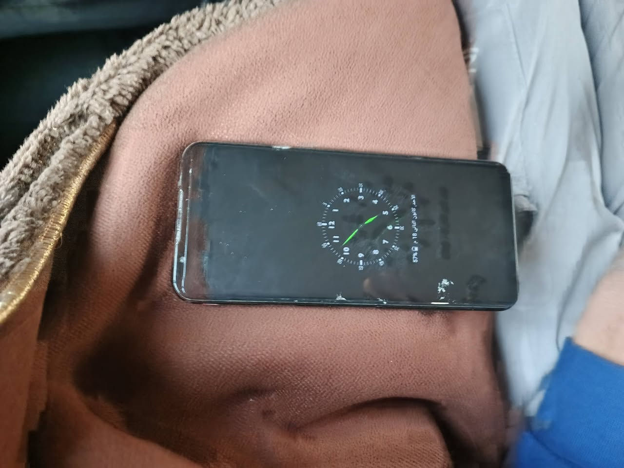 السلام عليكم
ريد ماجك 5G للبيع السعر 350 وبي مجال قليل 

للاستفسار الاتصال اومراسله واتساب. ***********
