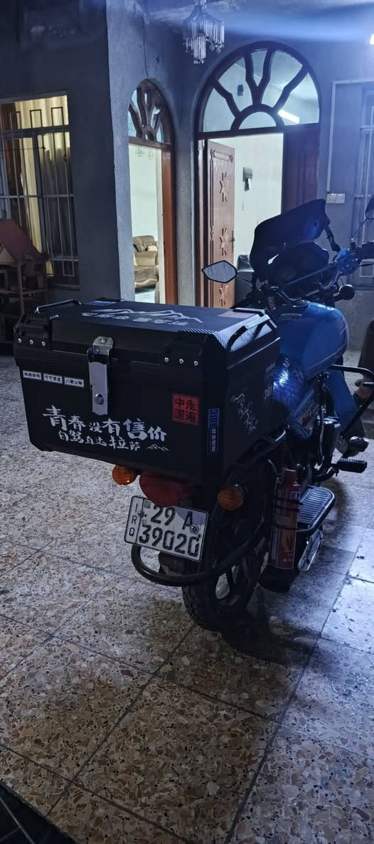 السلام عليكم دايون نفخ موديل 21 رقم وسنويه واسط باسمي مشروع وطني تحويل وين ميعجبك بغداد دراجه كفاله عامه 
الدراجه كلش جديده حتى العده مال شركه إياها دهن كله من الحسام الله شاهد جاهزه الدراجه ومكينه ناعمة فديو إياها شوفو
رايده بمليونين مكاني بغداد الحبيبيه ***********
