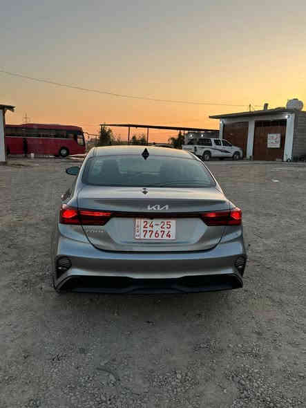 السلام عليكم 
كيا فورتي 
مديل 2023 
لون رصاصي ضرر السياره بس بنيد بدون دواخل
صور الضرر موجودات بل منشور 
سعر السياره 148 وبيها مجال 
رقم كاتي تتوحل بسم المشتري
للستفسار الاتصال على الرقم ***********
