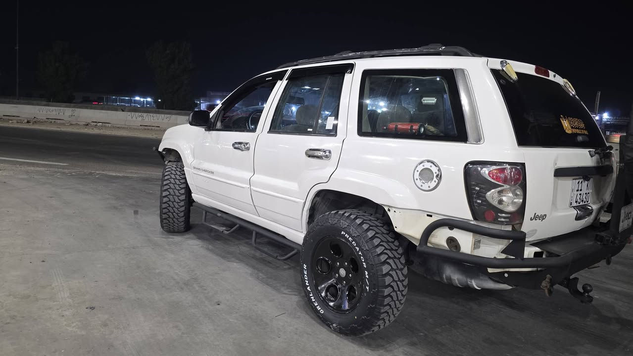 السلام عليكم
سعر الغراض البسيارة لا يعلق 
جيب كراند شيروكي موديل 2000
السيارة بلادية بلكامل مابيهة اي جطل 
السيارة بيهة تزويد 
1. منضومة غاز 
2. دعاميات امامية خلفية حديد 
علماً البلاديات موجودات 
3. قاعدة اسبير خلفية 
4. سويج بنل ( شنو السوج بنل ) ادا تحكم بل اضائة و الاضافات 
١. مربوط علية بوجكترات ارضية بلدعامية ٢. مربوط علة بروجكتراو الداريات الحمر ٣. مربوط علية لد بار ٤. مربوط علية بلوجكتر خلفي 
5. دروعة على الجام الخلفي ما مبين بصور بس بلفيديو الاخير 
6. كزوز رياضي ريمونت (يعني بوابات تنفتح و تنسد ريمونت) و موجود الصوت بلفيديو الاخير رعب 
7. ويل هارم اصلي امريكي الوحيد داخل بغداد ميحتاج سبيسر الويل هوة عريض و طالع عن السيارة ( للعلم وياهة تخم ويل جيب ٢٠٢٠ ) 
٨. تخم تاير جبلي امريكي سعرة فوك ال٤٠٠ $ (للعلم التاير البلاظي موجود) 
٩. صندوك قمارة التابوت موجود بلفيديو الاخير 
١٠. السيارة معلاية ثنين و نص 
الباقي كلة بلادي السيارة ستة سلندر تو ويل 
و اكو هواي شغلات ما الحك اكتبهن فة كتبت القليل بس 😂
مكاني بغداد السيارة باسمي رقم بغداد انكليزي 
سعرهة ٨٠ ورقة 
رقمي 
*********** 
و شكرا اسف اذا طولت و اسف اذا اكو اغلاط املائية
