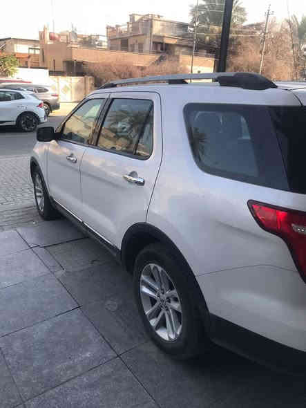 سلام عليكم 
فورد اكسبلور موديل 2011 
استلام شركه زيرو استخدام شخصي 
 ماشيه 50 الف كيلومتر 
بدون حادث 
للاستفسار +
***********
مكان السياره الكراده 
سعر 170مجال بسيط
