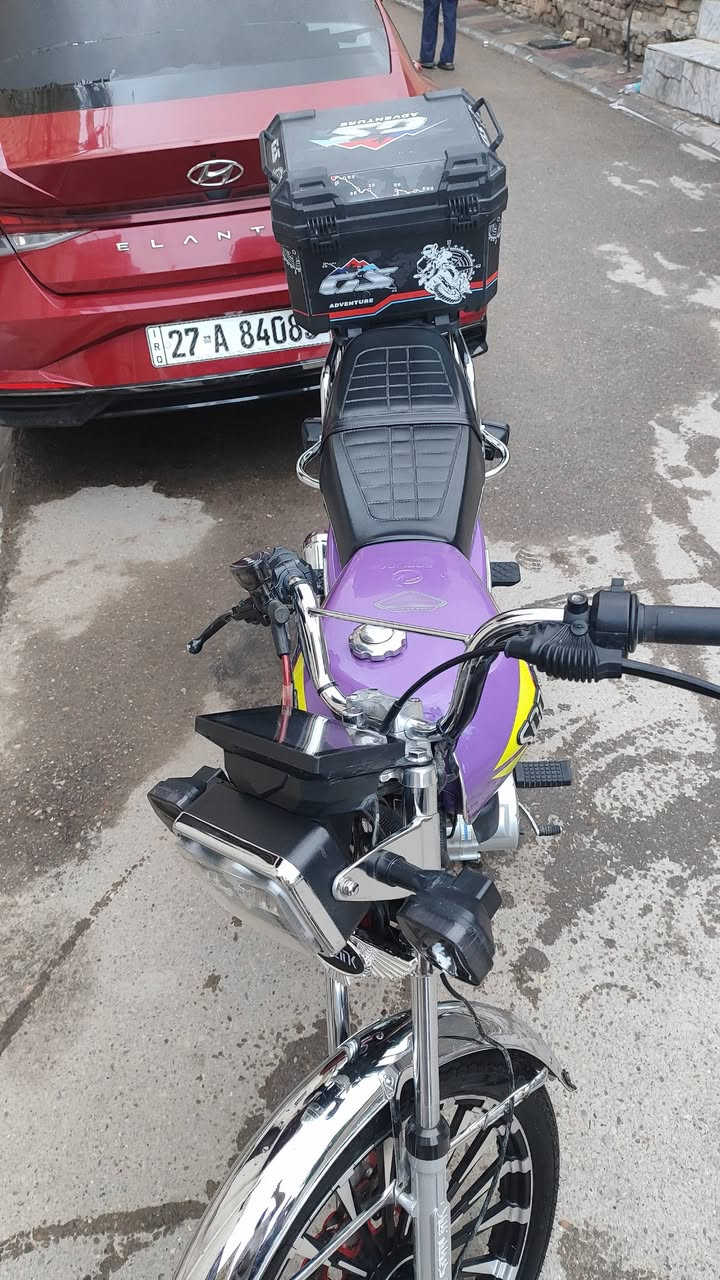 دراجه طالعه من معرض الكرار ماصار الها هواي 
للبيع او مراوس بدراجه مرقم وانطي فرق 
***********
الناصريه مركز بسعر مناسب
