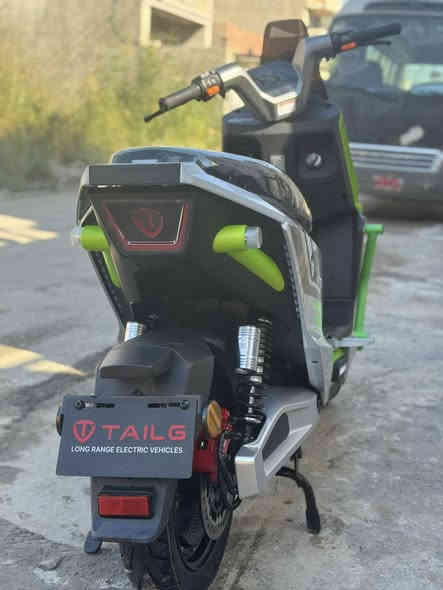 سلام عليكم  دراجه شحن TAILG دراجه مصار شهر من نازله 6 بطاريات🔋 فول مواصفات تثبيت سرعه و3 سرع  تمشي 80 كيلو حقيقي دراجه جديده فوق ما تصور سعر 1350 وبيه مجال للوجوه طيبه للتواصل ***********
ممتواجد فيس 🤍+ لي ماعده يجي ياخذه بلاش ويروح 🫶🏻
