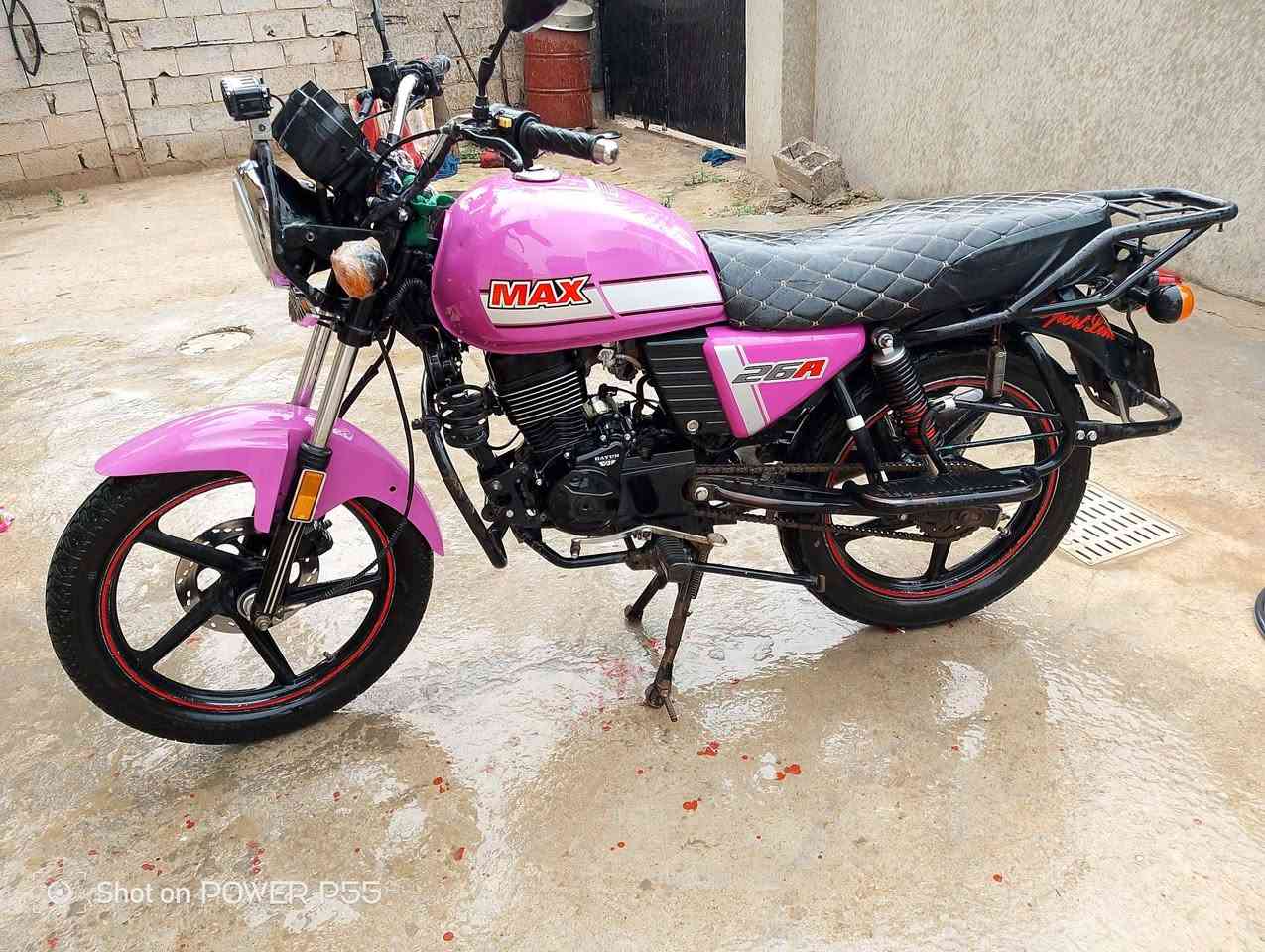 السلام عليكم من رخصت مسؤل الكروب دراجه للبيع دايوان موديل 22 نضافه مثل ما مبينه بالصور الدراجه واحد على واحد تخليه ويه 25 ما تنعرف كهربائيات كامله المكينه ما مفتوح سبانه ما مخلين عليه للاستفسار الاتصال على الرقم ***********
